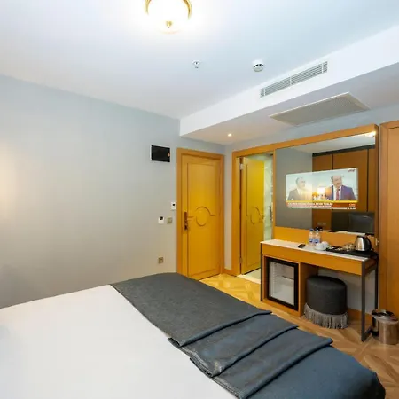 Hotel Freya 4*