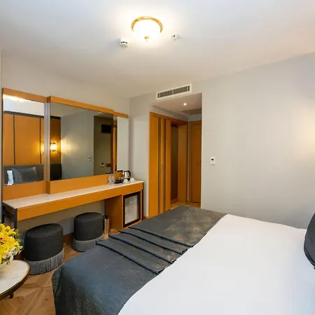 Hotel Freya 4*