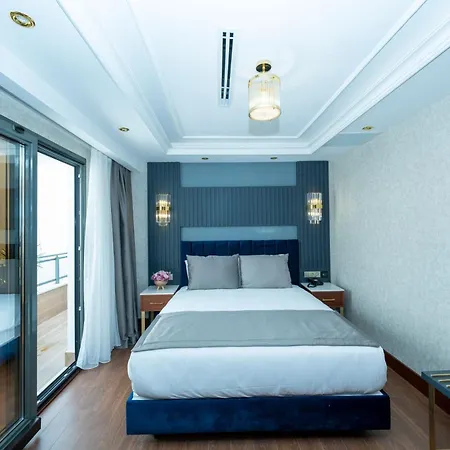 Hotel Freya 4*